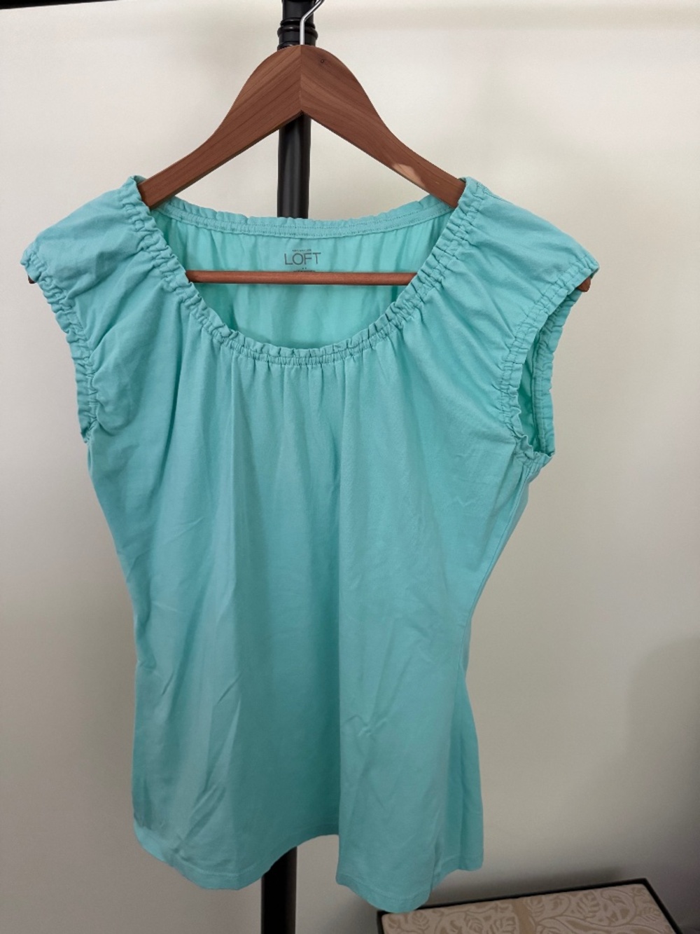 LOFT Mint Turquoise Ruched Neckline Cap Sleeve Knit Top Blouse